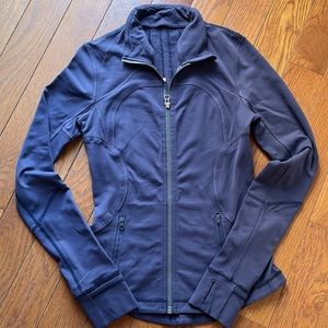 Lululemon define full zip jacket Indigo colored size 6